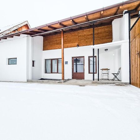 The Cozy Bunker Apartment ซีบิว ภายนอก รูปภาพ